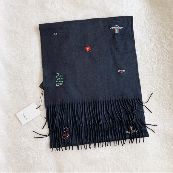 NWT Authentic Gucci Embroidery Cashmere Silk Scarf​ - Picture 1 of 5